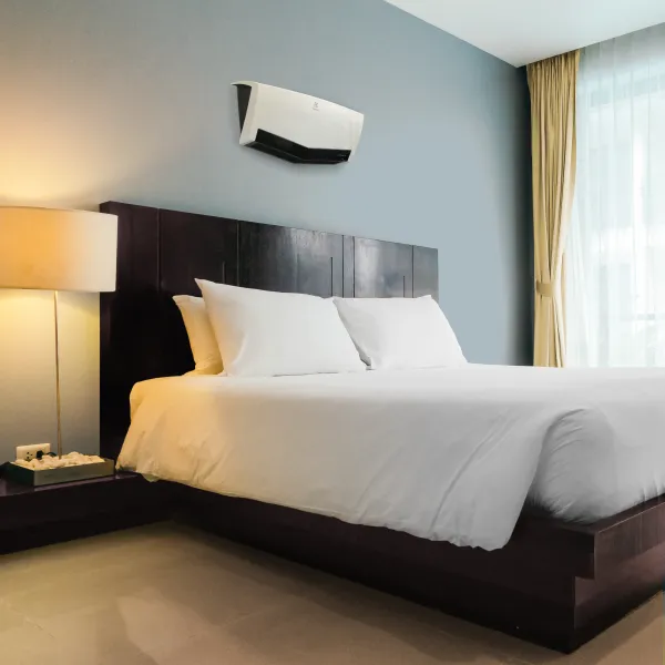 Тепловентилятор настенный Electrolux EFH/W - 7020